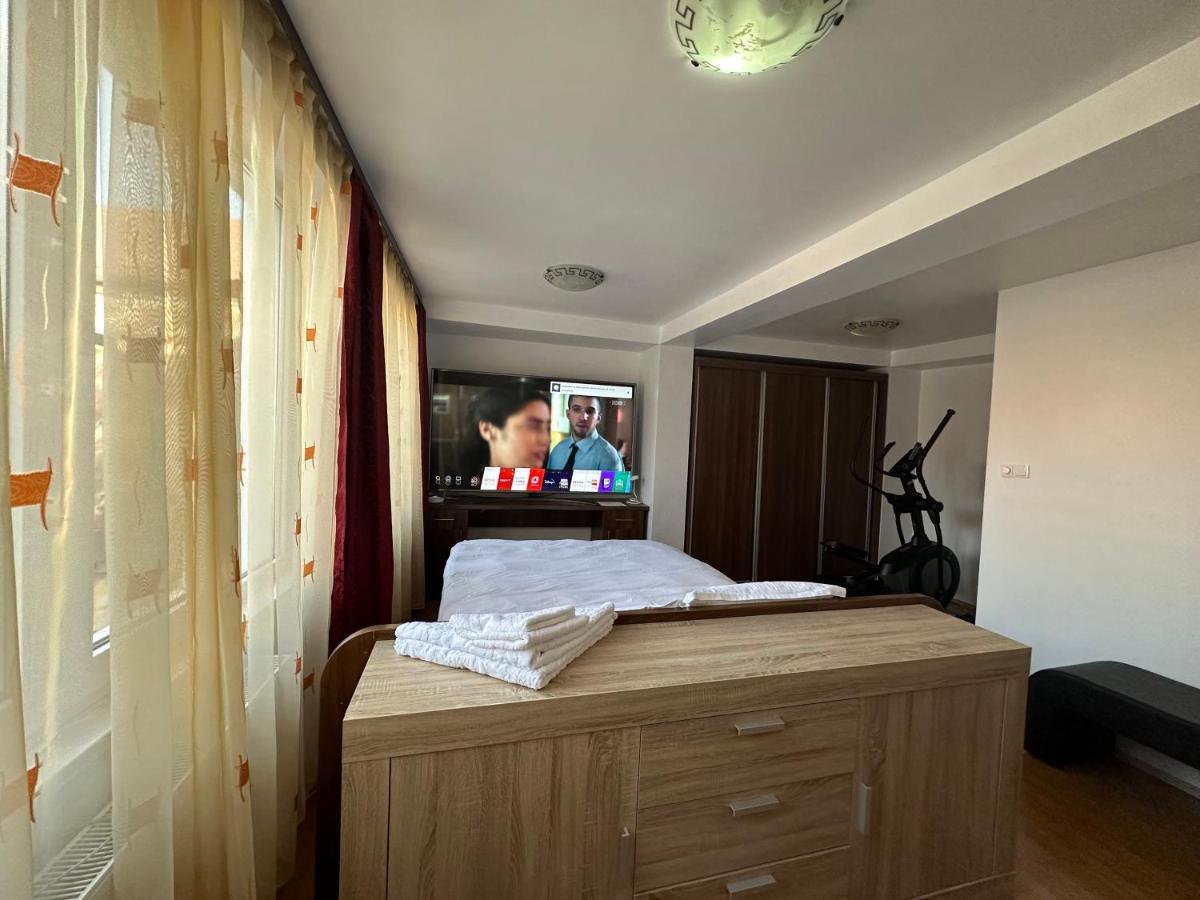 Brasov Place别墅 外观 照片