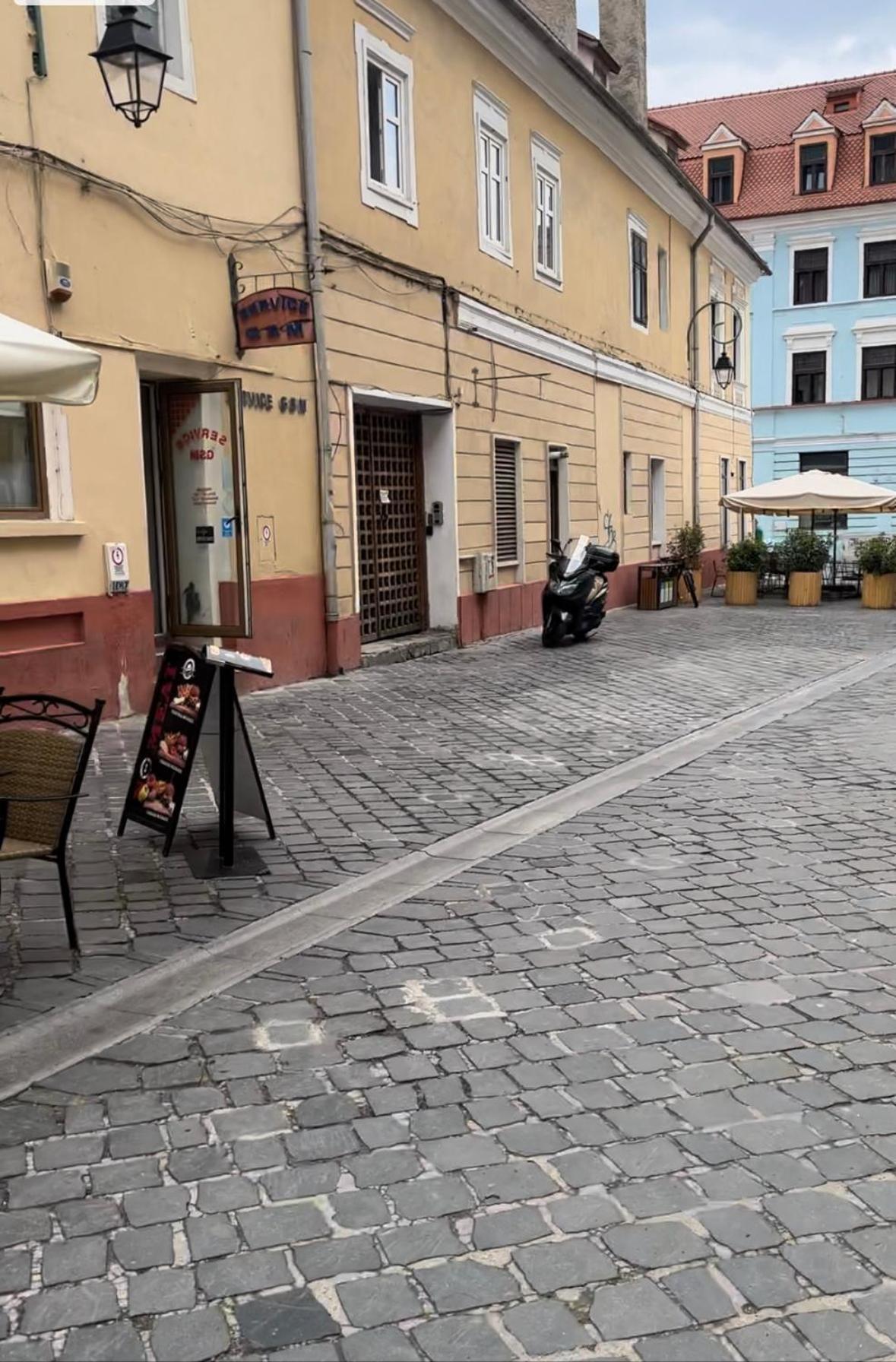 Brasov Place别墅 外观 照片