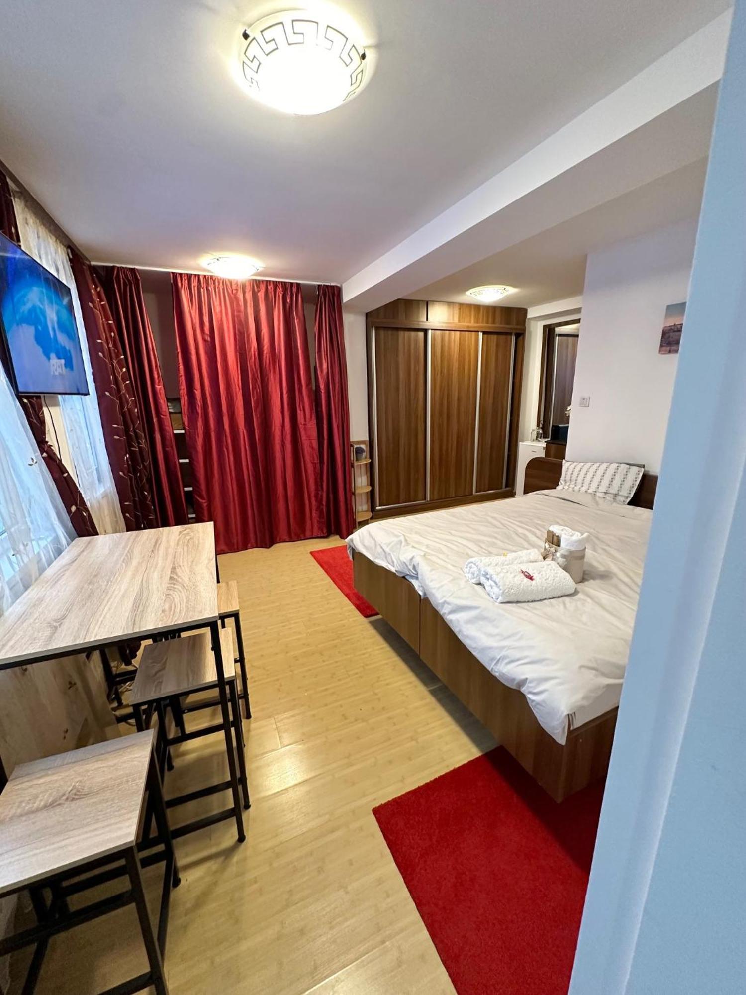 Brasov Place别墅 外观 照片